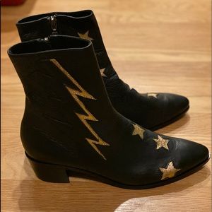 Modern Vice lighting boots